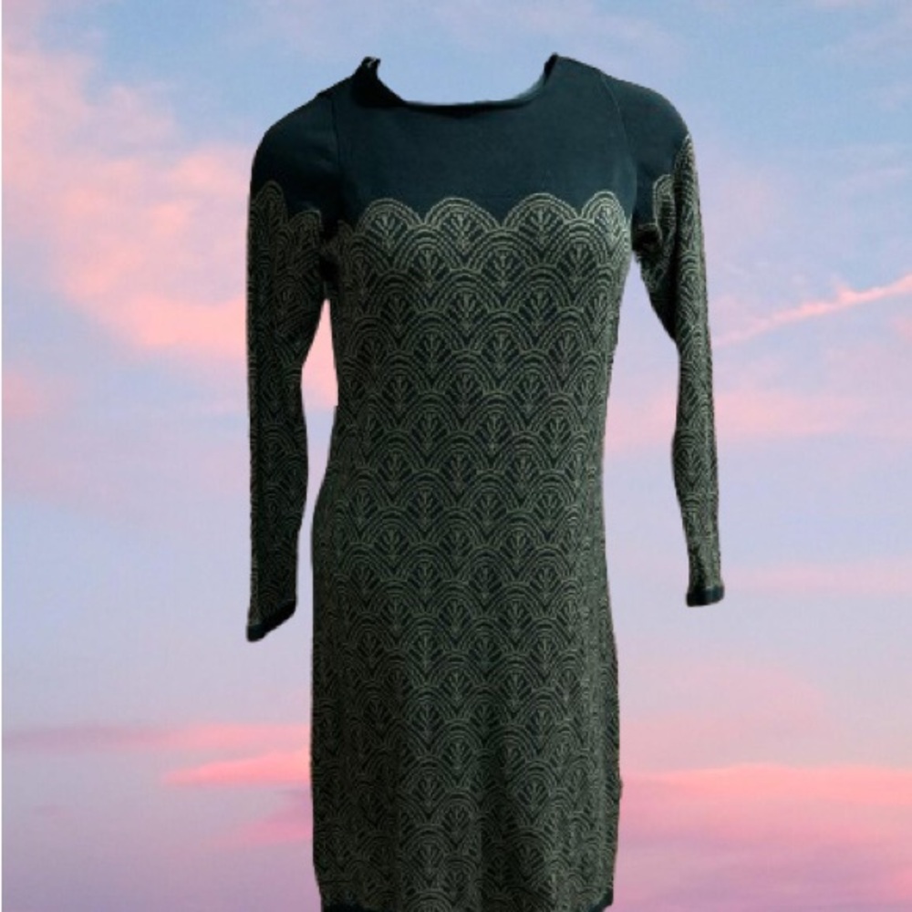 Sweater dress [scallop pattern]